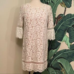 EUC BCBGMAXAZRIA CELESTIA LACE DRESS - S